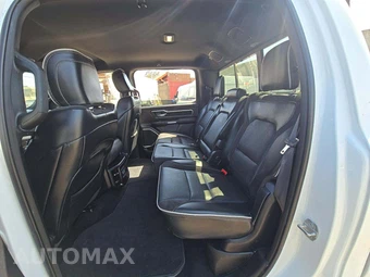 2025 Ram 1500 Laramie Crew Cab Short Bed - miniatura 10