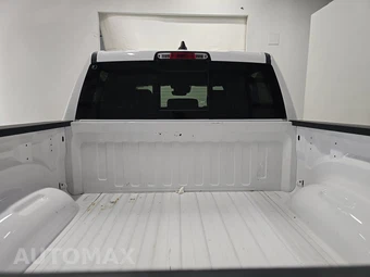 2025 Ram 1500 Laramie Crew Cab Short Bed - miniatura 16