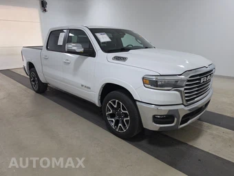 2025 Ram 1500 Laramie Crew Cab Short Bed - miniatura 3