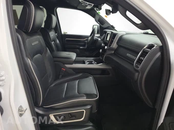 2025 Ram 1500 Laramie Crew Cab Short Bed - miniatura 8