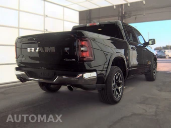 2025 Ram 1500 Laramie Crew Cab Short Bed - miniatura 4