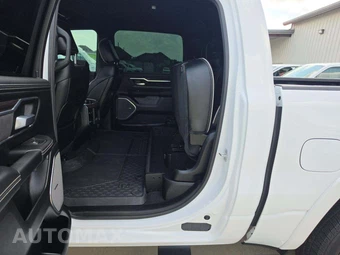 2025 Ram 1500 Laramie Crew Cab Short Bed - miniatura 13