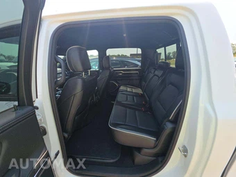 2025 Ram 1500 Laramie Crew Cab Short Bed - miniatura 13
