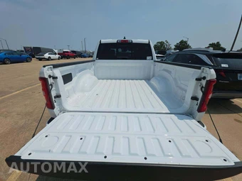 2025 Ram 1500 Laramie Crew Cab Short Bed - miniatura 14