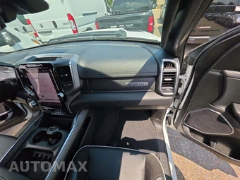 2025 Ram 1500 Laramie Crew Cab Short Bed - miniatura 19
