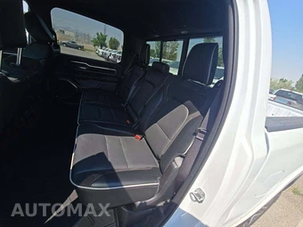 2025 Ram 1500 Laramie Crew Cab Short Bed - miniatura 13
