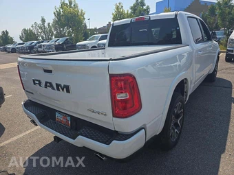 2025 Ram 1500 Laramie Crew Cab Short Bed - miniatura 3