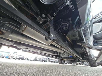 2025 Ram 1500 Laramie Crew Cab Short Bed – miniatura 14