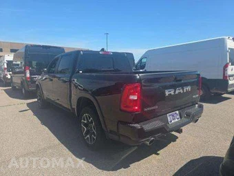 2025 Ram 1500 Laramie Crew Cab Short Bed - miniatura 2