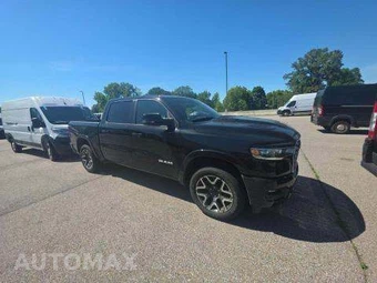 2025 Ram 1500 Laramie Crew Cab Short Bed - miniatura 4