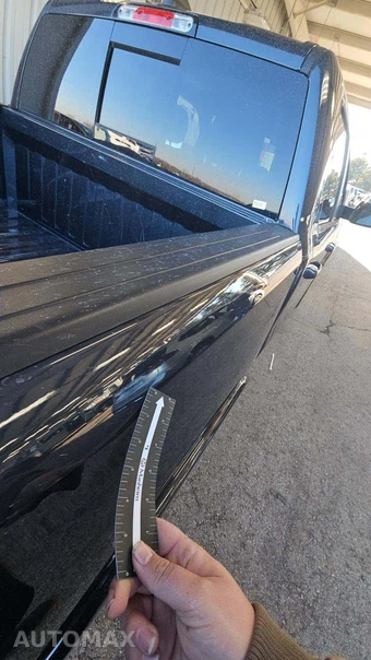 2025 Ram 1500 Laramie Crew Cab Short Bed - miniatura 4