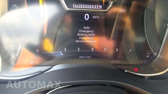 2025 Ram 1500 Laramie Crew Cab Short Bed - miniatura 19