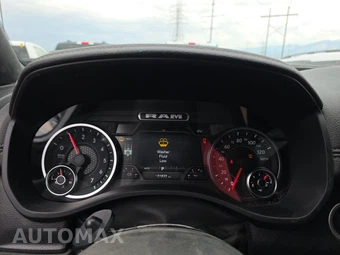 2025 Ram 1500 Laramie Crew Cab Short Bed - miniatura 12