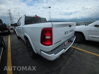 2025 Ram 1500 Laramie Crew Cab Short Bed - miniatura 6
