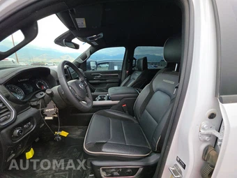 2025 Ram 1500 Laramie Crew Cab Short Bed - miniatura 7