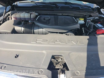 2025 Ram 1500 Limited Crew Cab Short Bed – miniatura 15