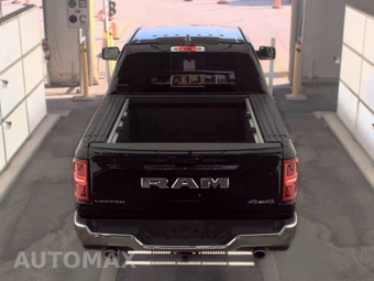 2025 Ram 1500 Limited Crew Cab Short Bed – miniatura 5