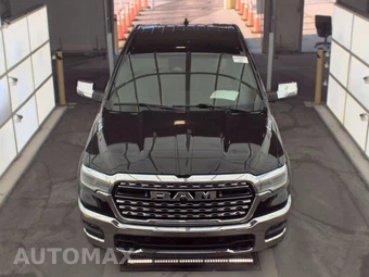 2025 Ram 1500 Limited Crew Cab Short Bed – miniatura 2