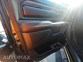 2025 Ram 1500 Limited Crew Cab Short Bed – miniatura 9