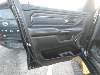 2025 Ram 1500 Limited Crew Cab Short Bed – miniatura 9