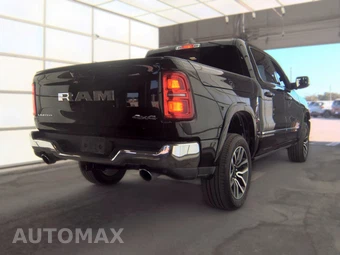 2025 Ram 1500 Limited Crew Cab Short Bed – miniatura 4