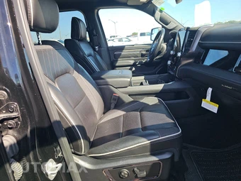 2025 Ram 1500 Limited Crew Cab Short Bed – miniatura 8