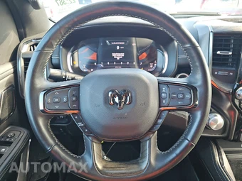 2025 Ram 1500 Limited Crew Cab Short Bed – miniatura 10