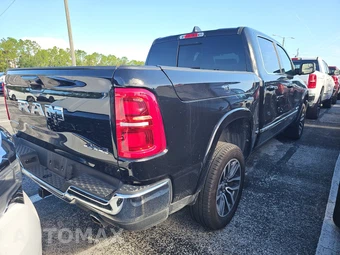 2025 Ram 1500 Limited Crew Cab Short Bed – miniatura 4