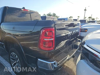 2025 Ram 1500 Limited Crew Cab Short Bed – miniatura 5
