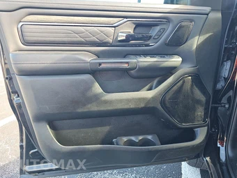 2025 Ram 1500 Limited Crew Cab Short Bed – miniatura 9