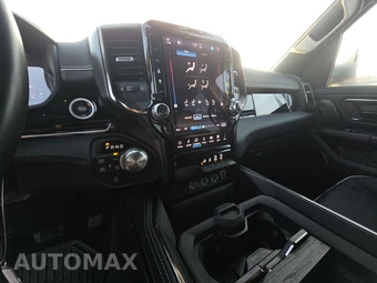 2025 Ram 1500 Limited Crew Cab Short Bed – miniatura 11