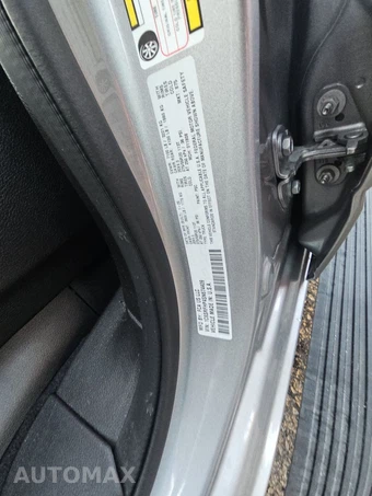 2025 Ram 1500 Limited Crew Cab Short Bed – miniatura 14