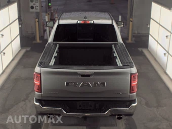 2025 Ram 1500 Limited Crew Cab Short Bed – miniatura 5