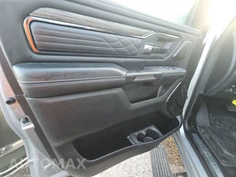 2025 Ram 1500 Limited Crew Cab Short Bed – miniatura 9