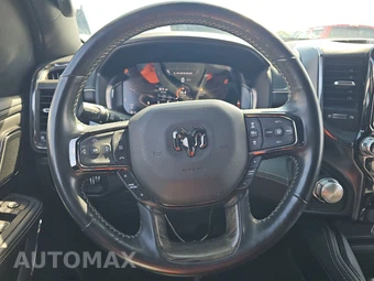 2025 Ram 1500 Limited Crew Cab Short Bed – miniatura 10