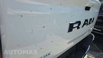 2025 Ram 1500 Limited Crew Cab Short Bed – miniatura 23