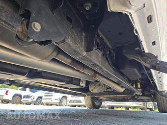 2025 Ram 1500 Limited Crew Cab Short Bed - miniatura 17