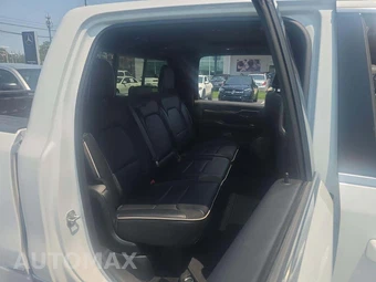 2025 Ram 1500 Limited Crew Cab Short Bed - miniatura 13