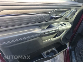 2025 Ram 1500 Limited Crew Cab Short Bed – miniatura 9