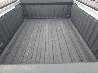 2025 Ram 1500 Limited Crew Cab Short Bed – miniatura 16