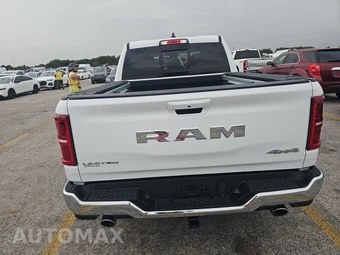 2025 Ram 1500 Limited Crew Cab Short Bed – miniatura 5