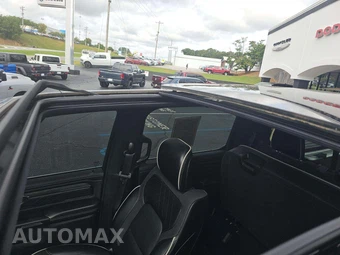 2025 Ram 1500 Limited Crew Cab Short Bed – miniatura 12