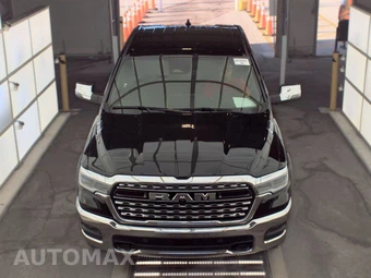 2025 Ram 1500 Limited Crew Cab Short Bed – miniatura 2