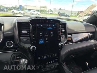 2025 Ram 1500 Limited Crew Cab Short Bed - miniatura 10