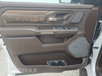 2025 Ram 1500 Limited Longhorn Crew Cab Medium Bed - miniatura 9
