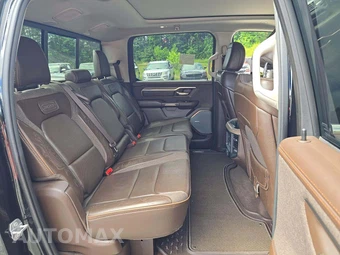 2025 Ram 1500 Limited Longhorn Crew Cab Medium Bed – miniatura 16