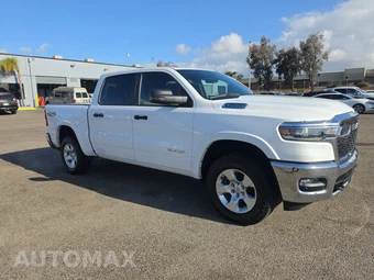 2025 Ram 1500 Lone Star Crew Cab Short Bed - miniatura 3