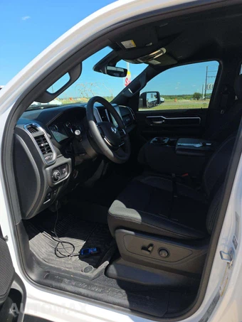 2025 Ram 1500 Lone Star Crew Cab Short Bed - miniatura 3