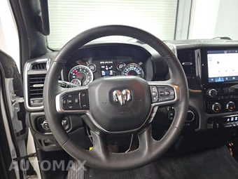 2025 Ram 1500 Lone Star Crew Cab Short Bed - miniatura 10