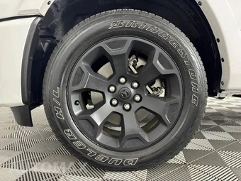 2025 Ram 1500 Lone Star Crew Cab Short Bed - miniatura 41